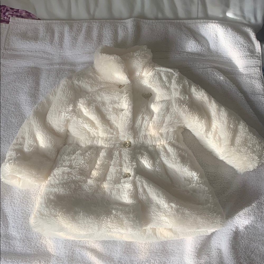 Juicy Couture White Puffer Jacket with Plush Texture and Rounded Silhouette
